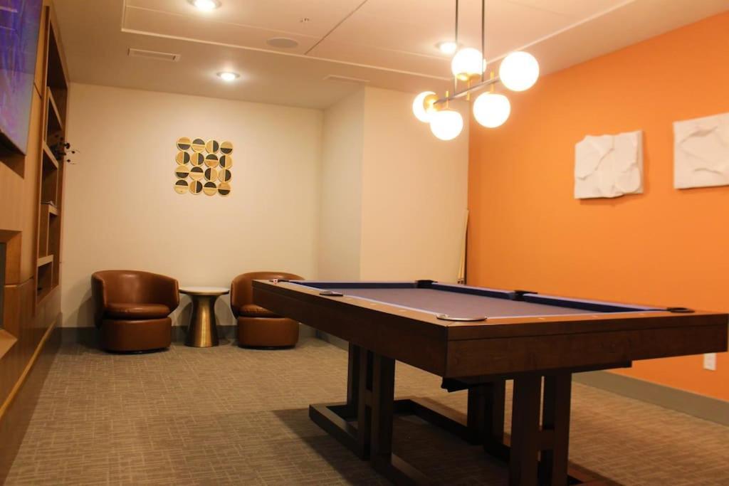 Luxury In The Gulch Apartment Nashville Bagian luar foto