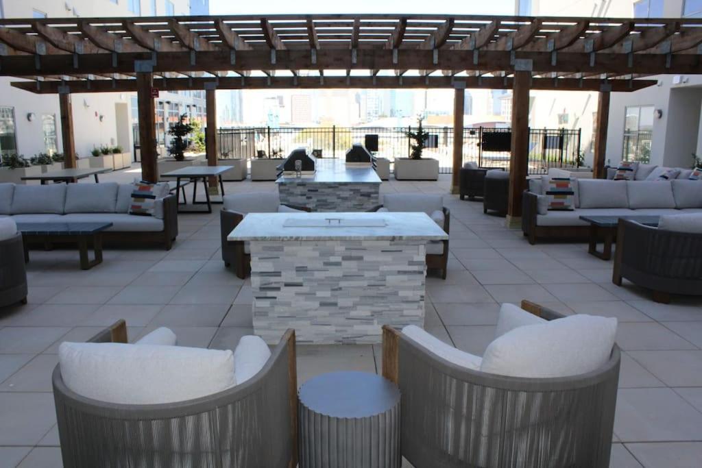 Luxury In The Gulch Apartment Nashville Bagian luar foto